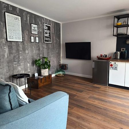 Loft 23 Apartment เอมโปลี ภายนอก รูปภาพ