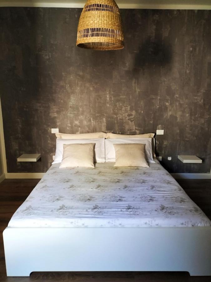Loft 23 Apartment เอมโปลี ภายนอก รูปภาพ